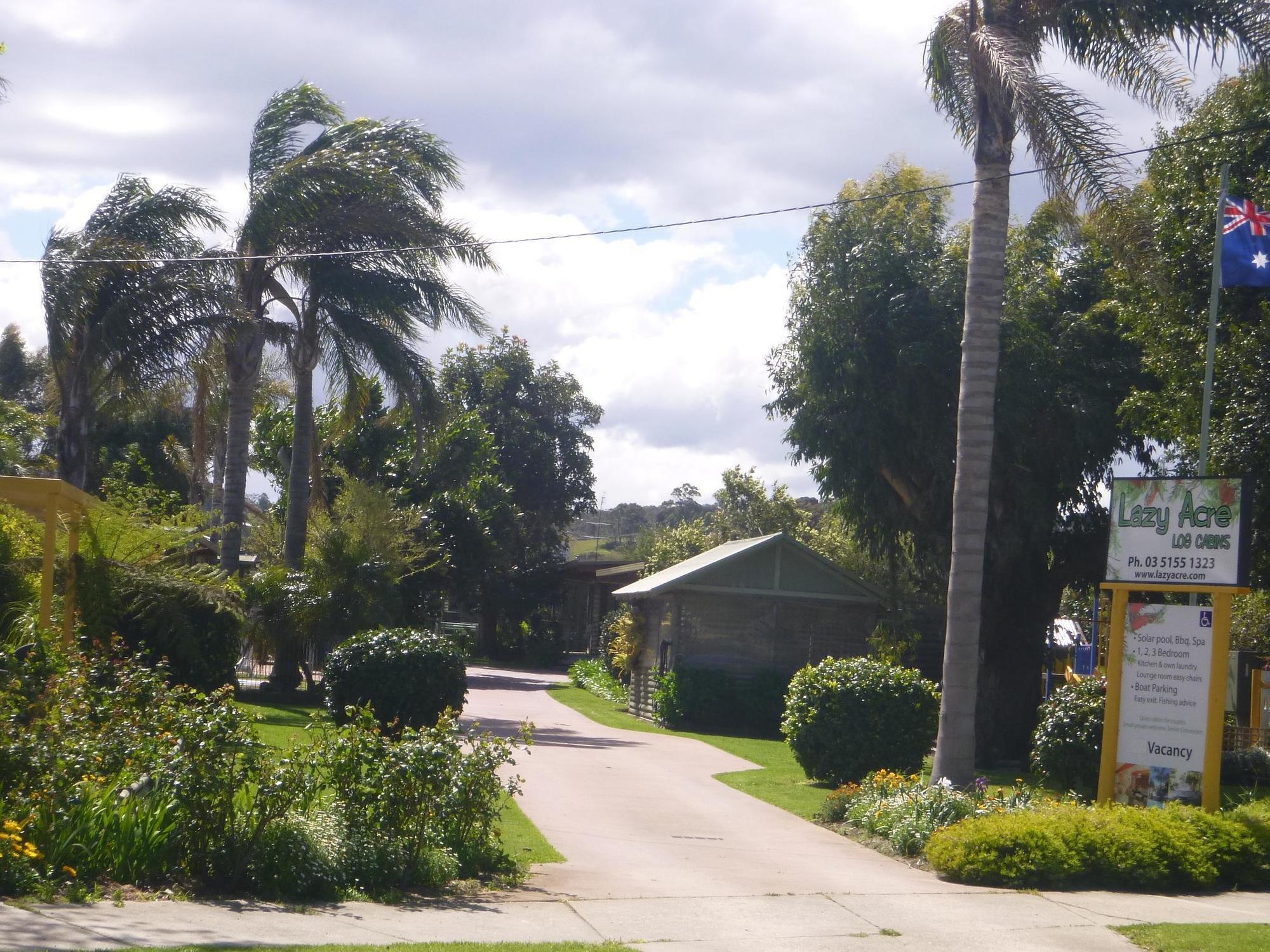 Lazy Acre Log Cabins Lakes Entrance Exterior foto