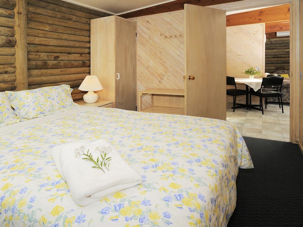 Lazy Acre Log Cabins Lakes Entrance Exterior foto