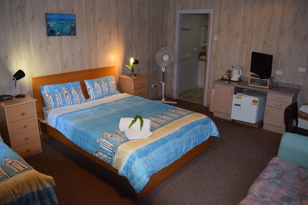 Lazy Acre Log Cabins Lakes Entrance Exterior foto
